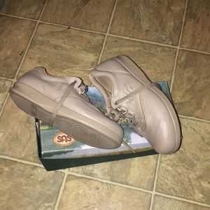 SAS Tripad Free Time Leather Lace Up Walking Comfort Shoes Size 8 WW  Tan